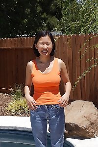 Winner - hottest asian woman - Maxine