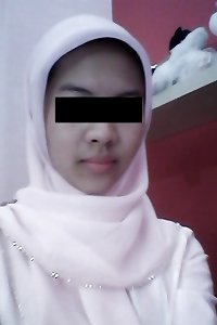 indonesian- jilbab bugil lagi